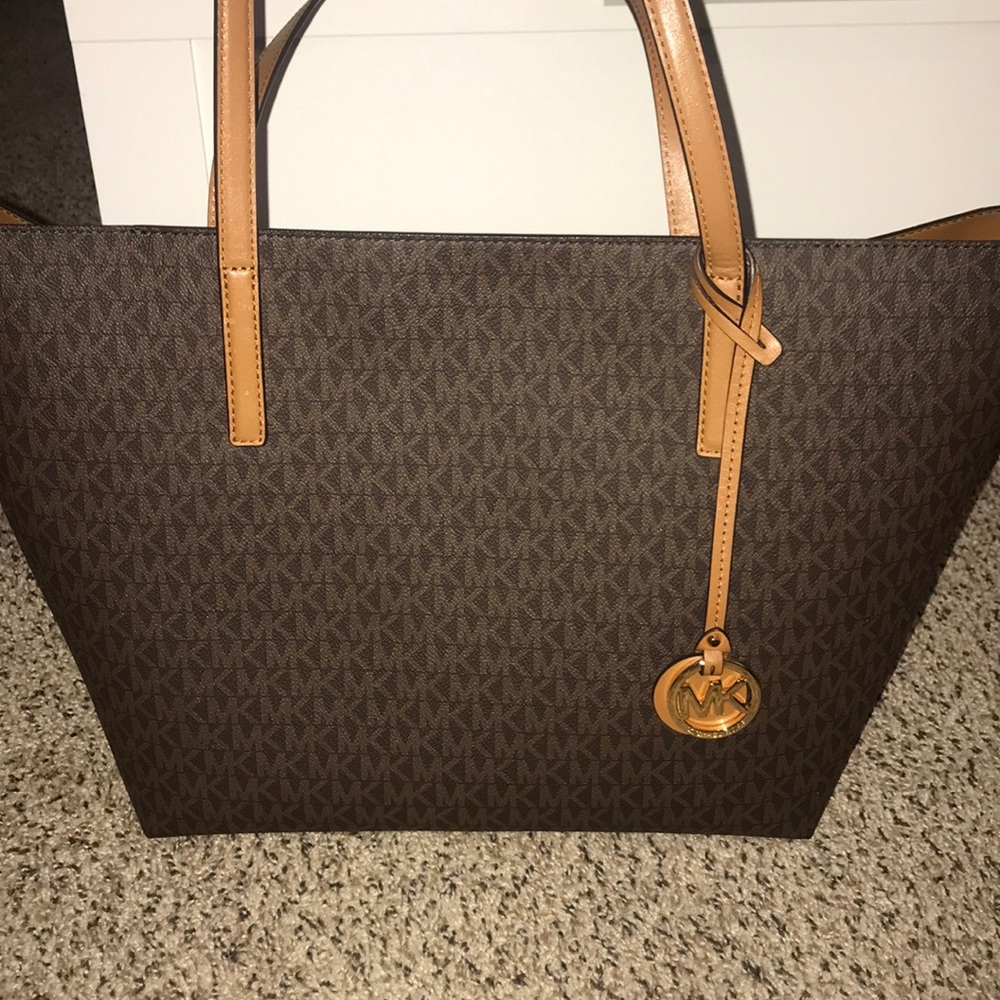 Brown Michael Kors Large tote